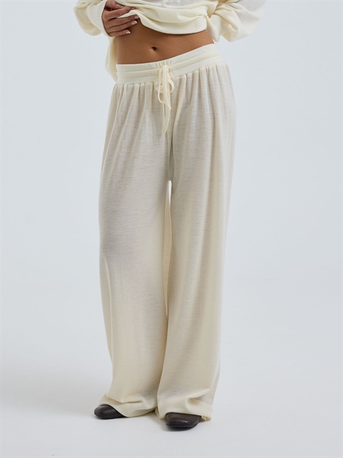 SEAMLESS BASIC WOOLEN BARBERA MERINO WOOL PANTS OFF-WHITE